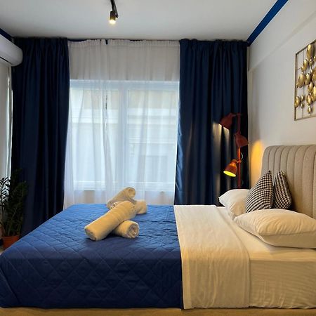Syntagma Plaka Suite By Zeussuites Афины Экстерьер фото
