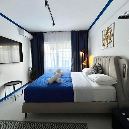 Syntagma Plaka Suite By Zeussuites Афины Экстерьер фото
