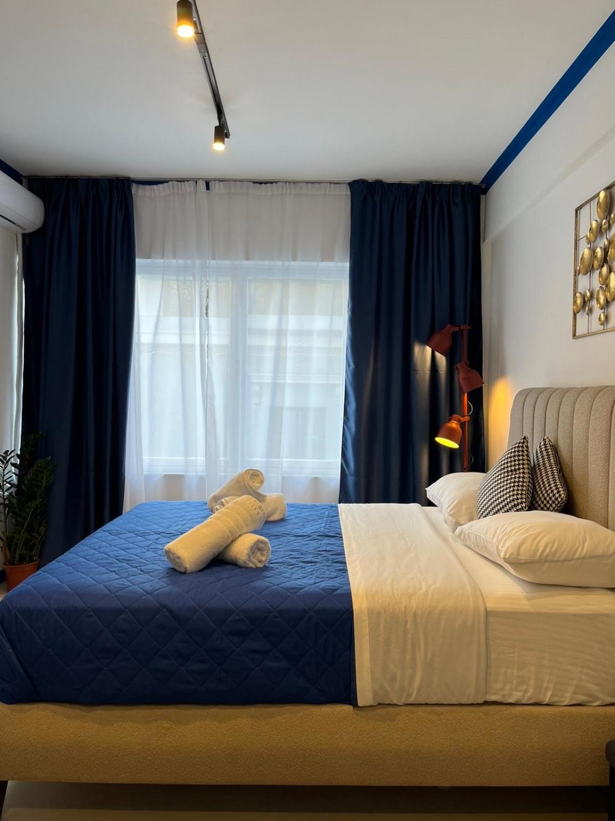 Syntagma Plaka Suite By Zeussuites Афины Экстерьер фото