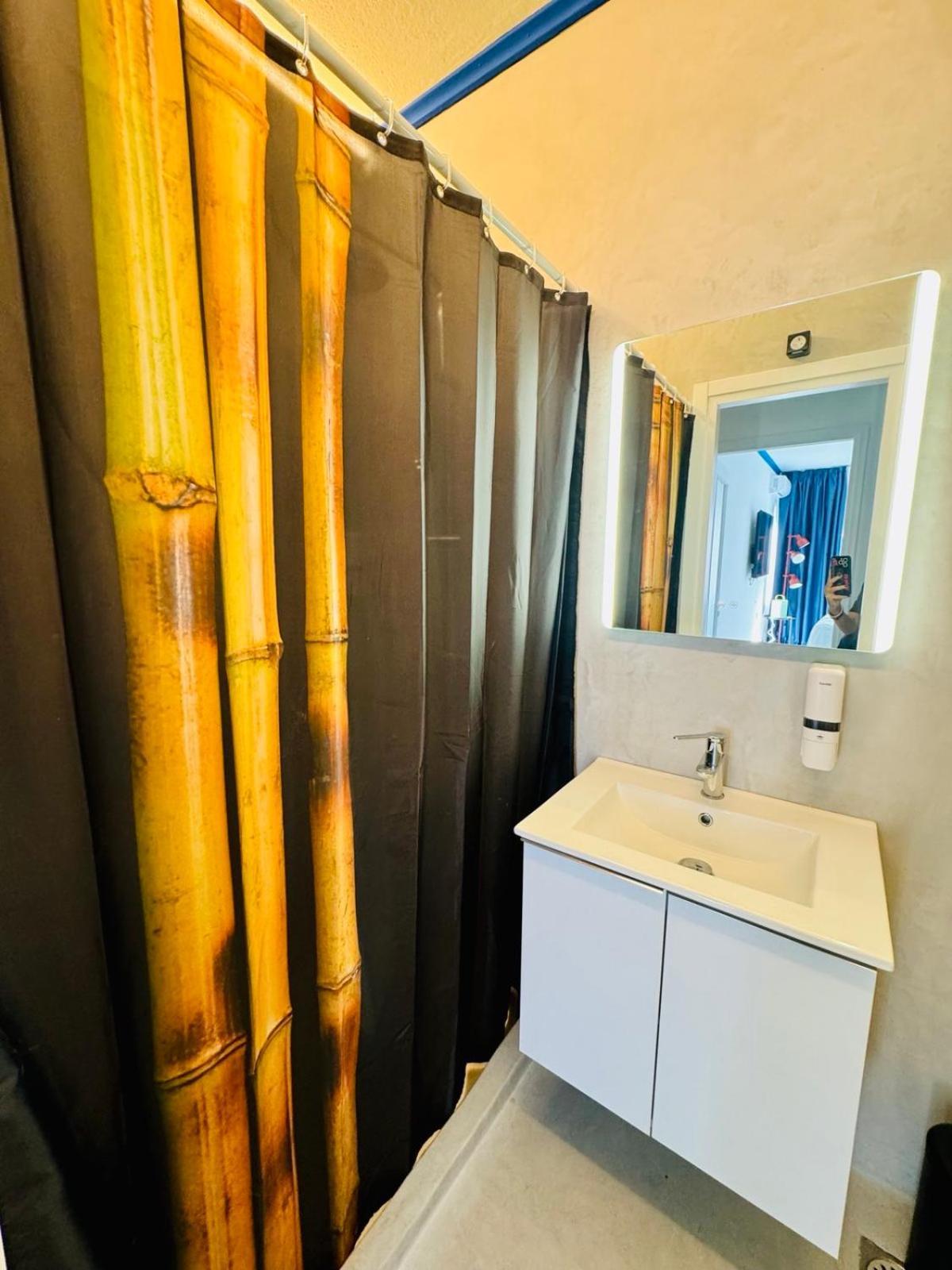 Syntagma Plaka Suite By Zeussuites Афины Экстерьер фото