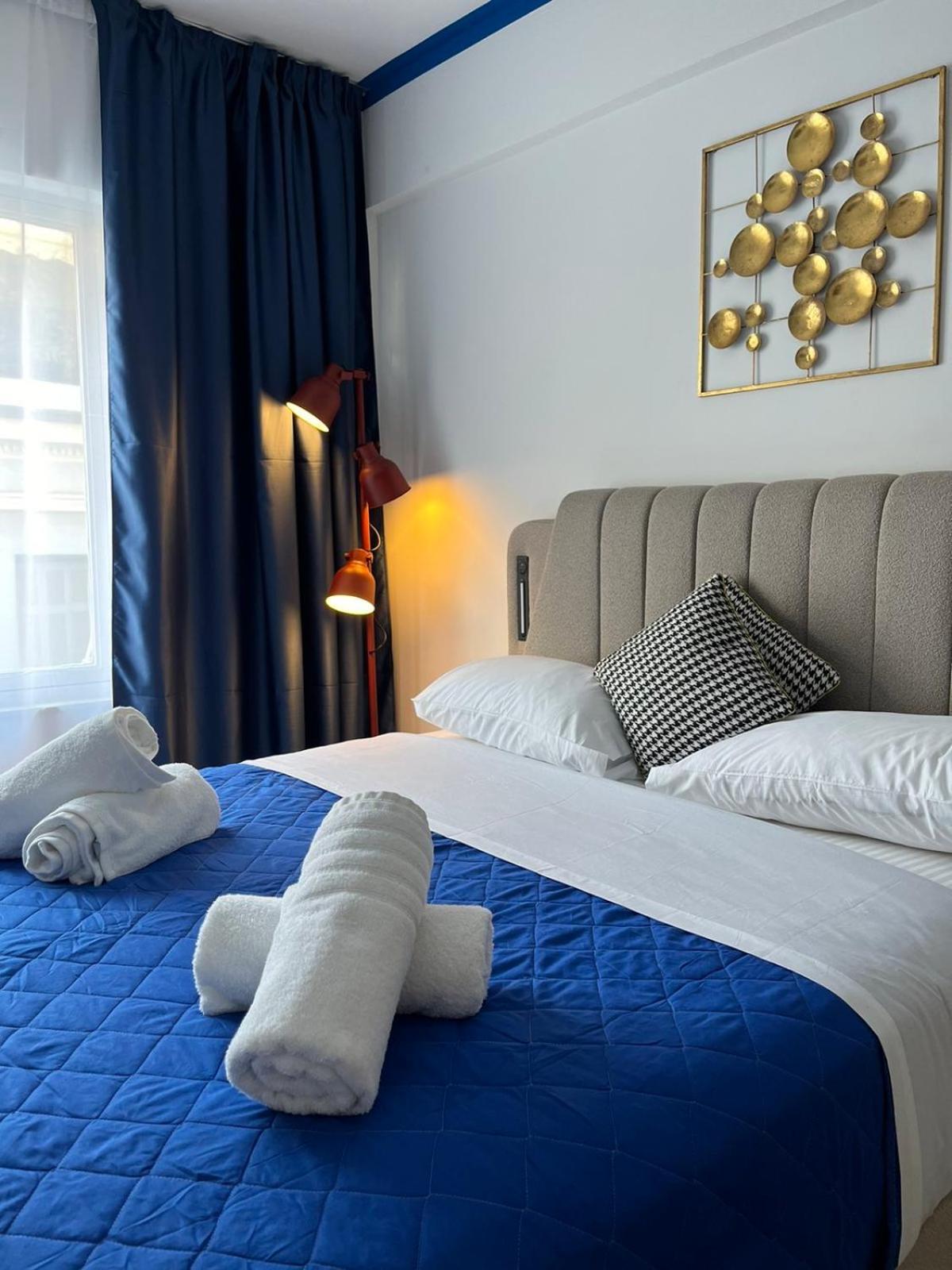 Syntagma Plaka Suite By Zeussuites Афины Экстерьер фото