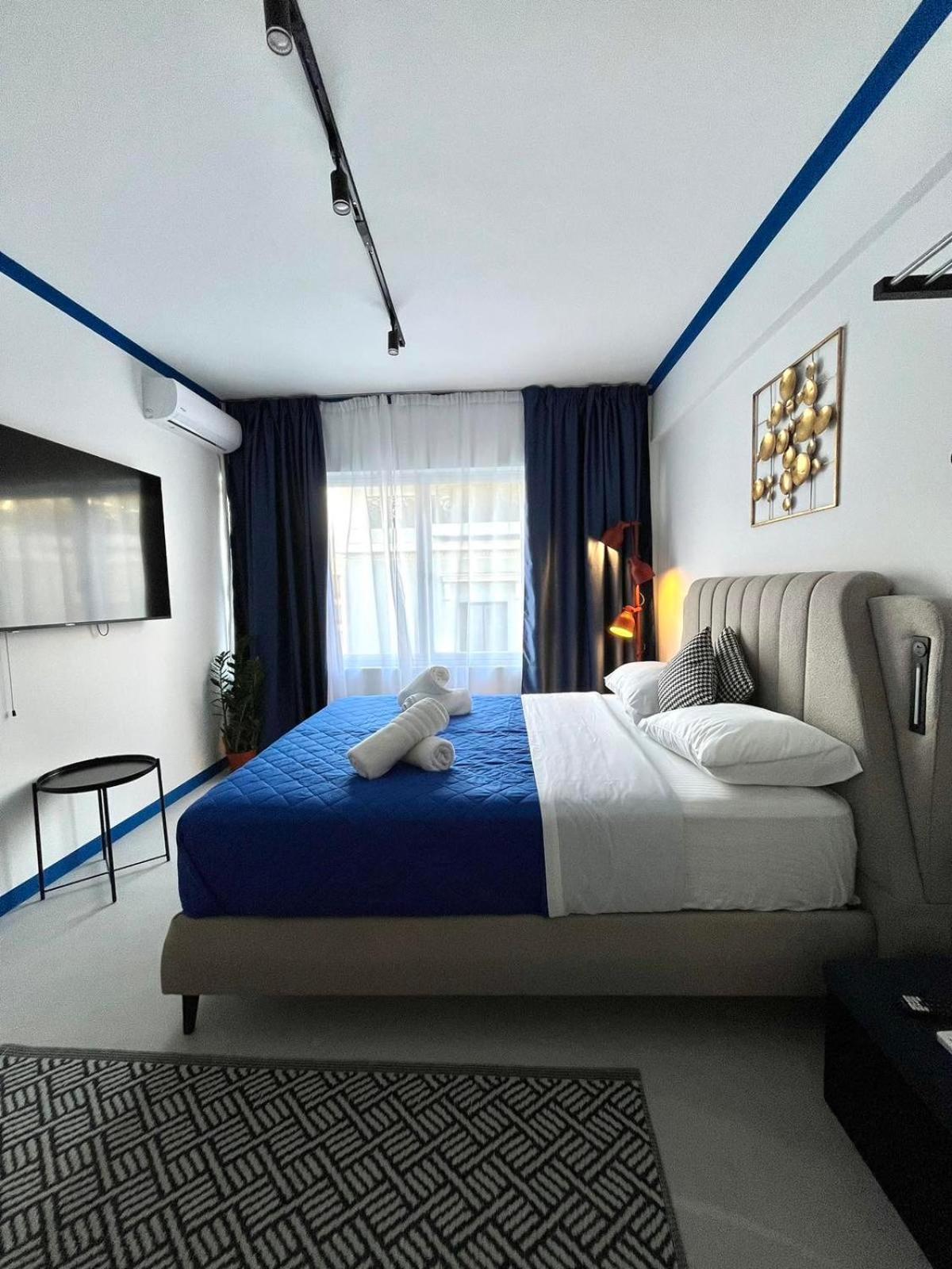 Syntagma Plaka Suite By Zeussuites Афины Экстерьер фото